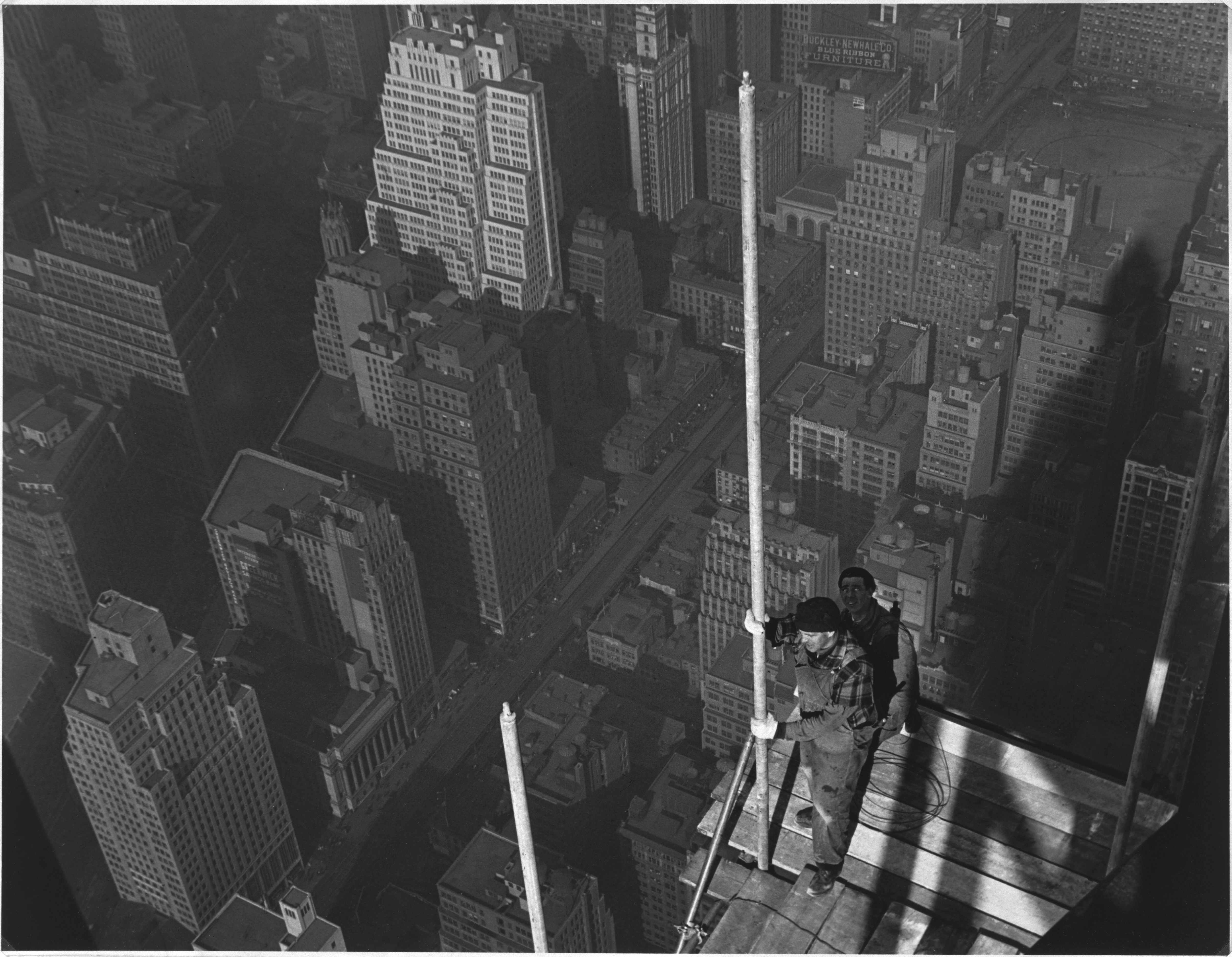Topping the Mast, Empire State Building